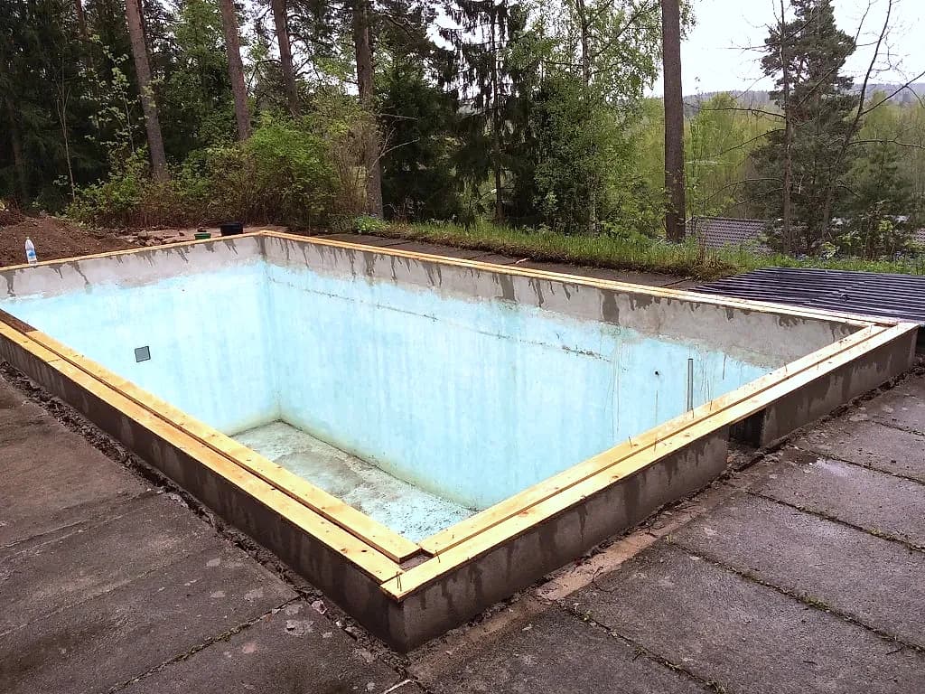 Poolen under renoveringen